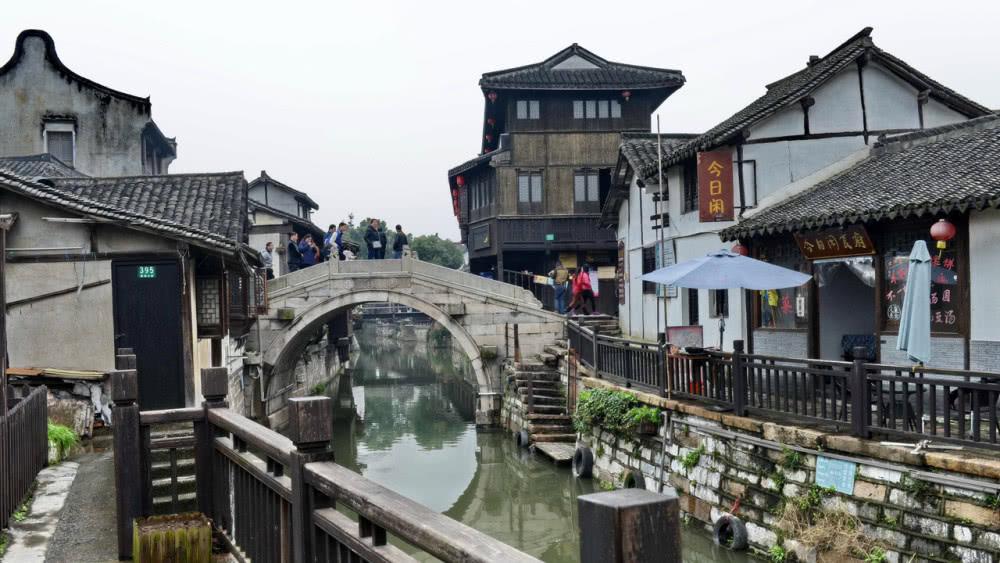 迷倒邓超却被张译抛弃，靠演技杀出一条路，35岁打脸整个娱乐圈